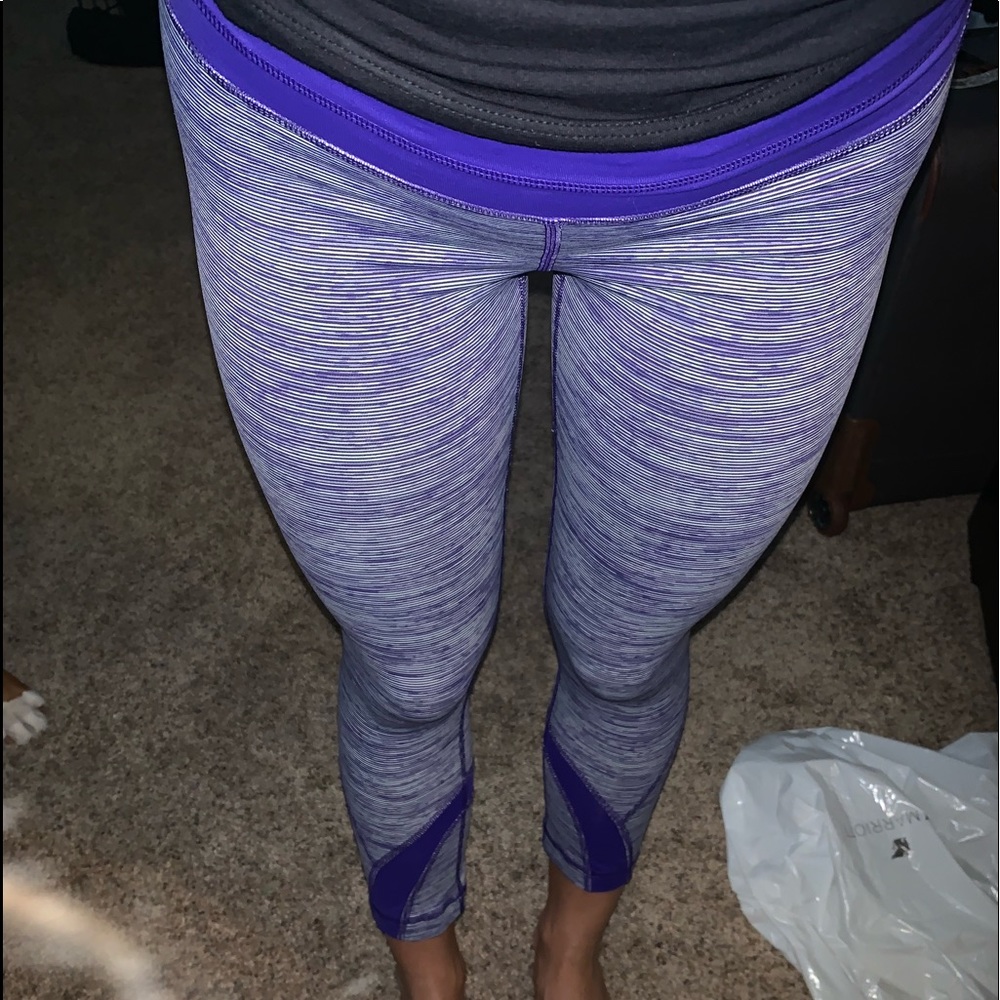 Size 4 lululemon crop leggings